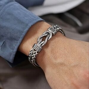 New Boutique Men's Thick Titanium Steel Versatile Bracelet w/Magnetic Clasp